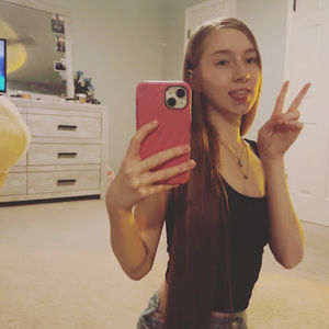 Meet your Posher, Cayla